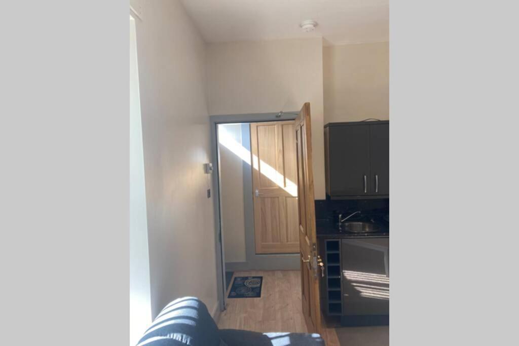 The Annex Self Catering Wifi Private Parking Bkng Keith