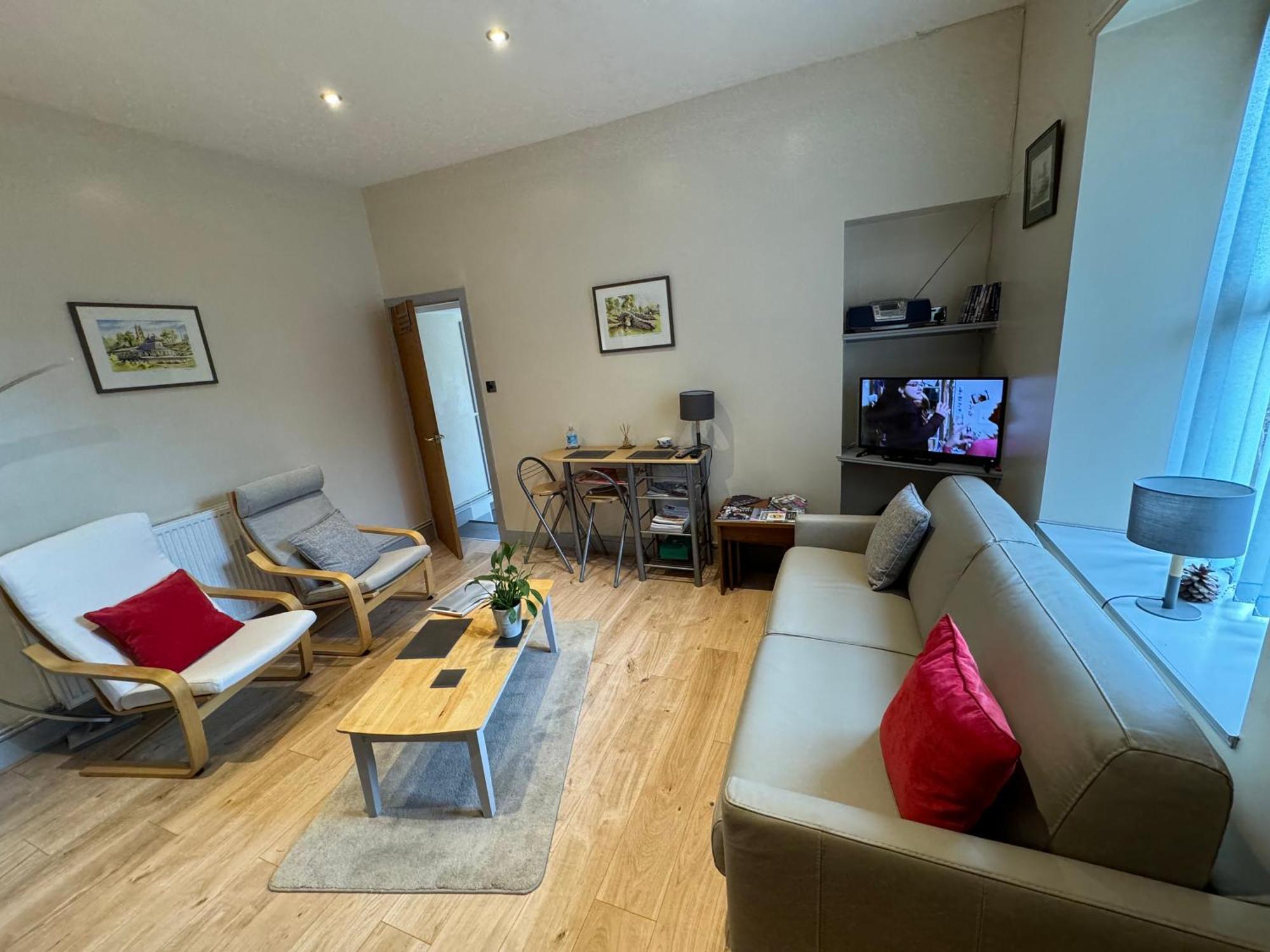 The Annex Self Catering Wifi Private Parking Bkng Keith